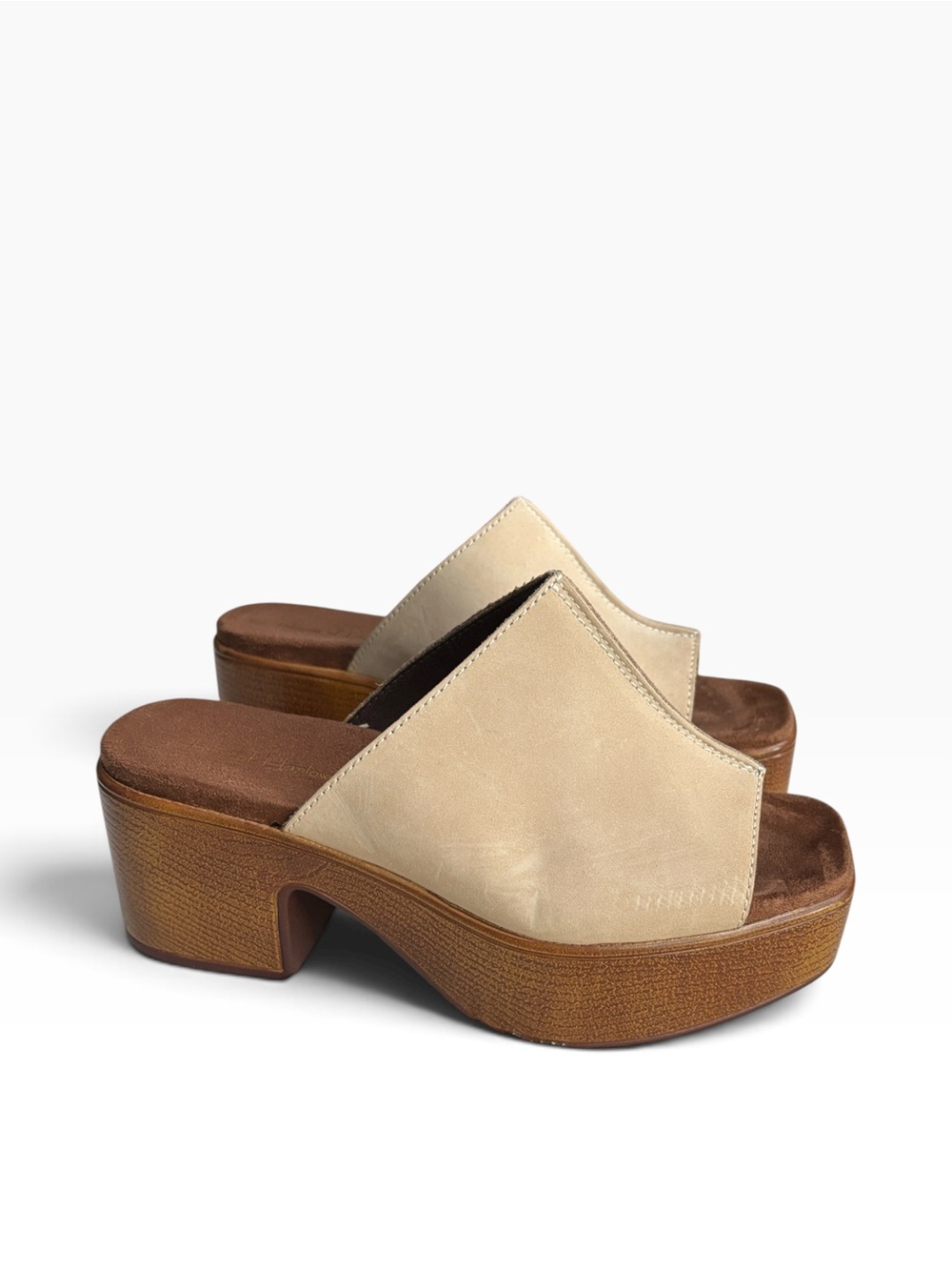 House of Harlow 1960 Ivory Griffin Platform Slide Sandals Sz 8